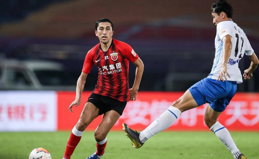 艾哈迈多夫|得到上港强援!中超7连败球队签下艾哈迈多夫,得到多位记者确认