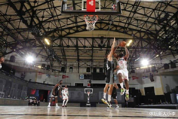 詹姆斯·哈登|打疯了！一节18分，全场轰41+6+4+6三分！哈登威少真幸福呀