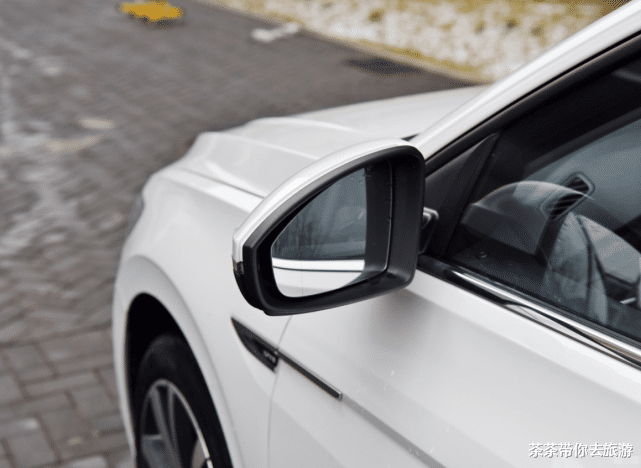 大众宝来|又一“白菜”合资车!油耗3毛1,再降3万,9月狂卖37959辆