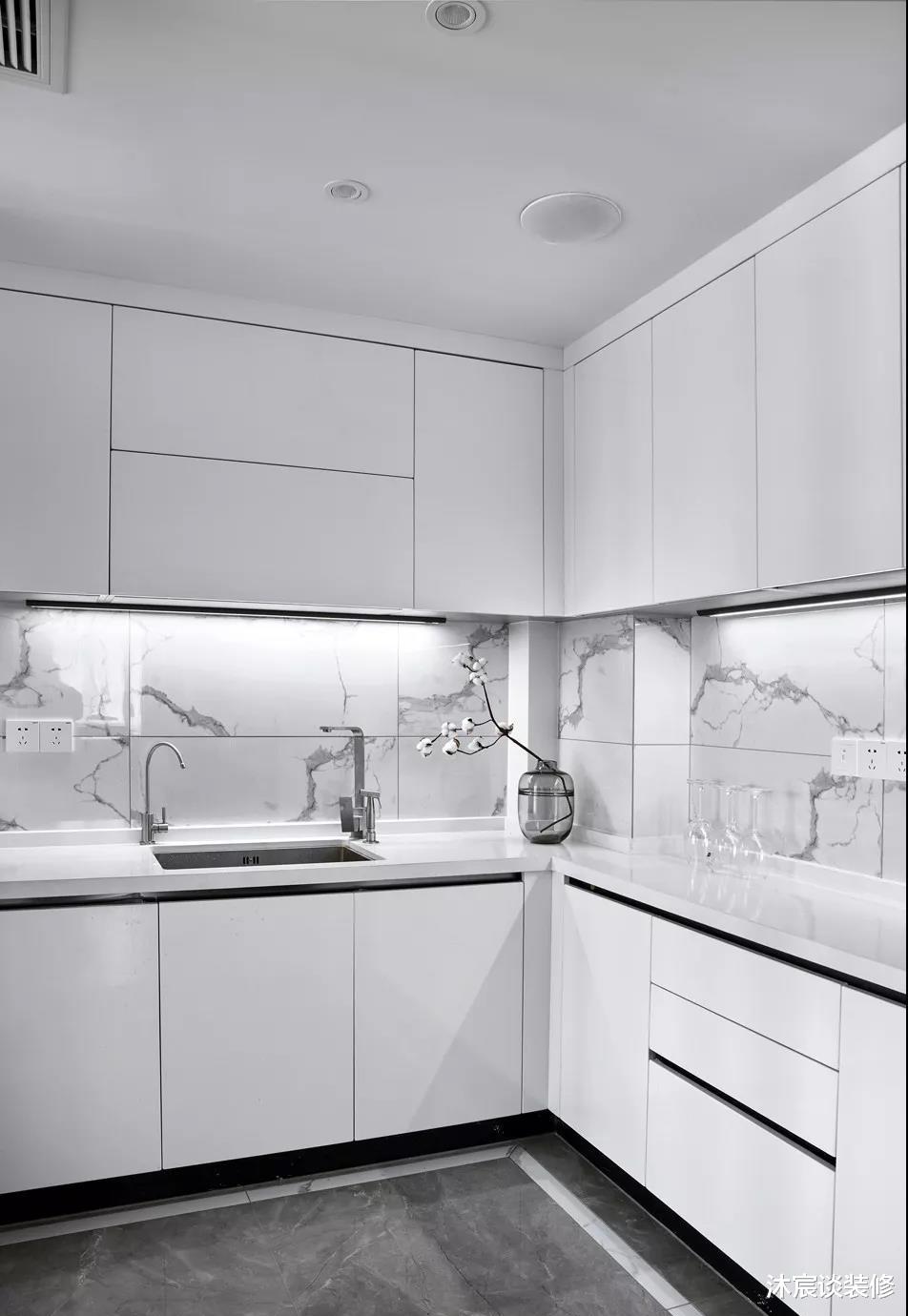 |一家四口新房，新中式搭配现代轻奢元素，室内惊艳无比，很上档次