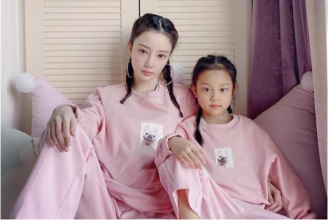 「贾乃亮」李小璐嫌弃贾乃亮给的抚养费少，两人闹崩，扬言要学周扬青爆料贾乃亮！