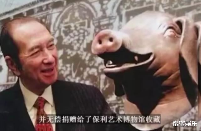 「何鸿燊」何鸿燊去世享年98岁，何猷君扶着母亲，儿媳奚梦瑶穿红色卫衣现身