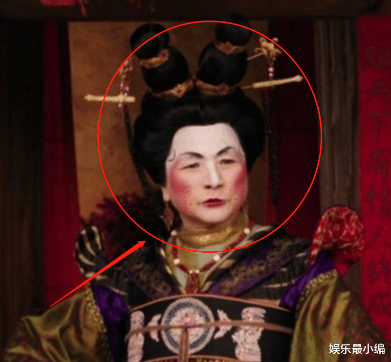 刘亦菲|都说刘亦菲“鹅黄妆”难理解，看清女配角的妆容，确定是认真的？