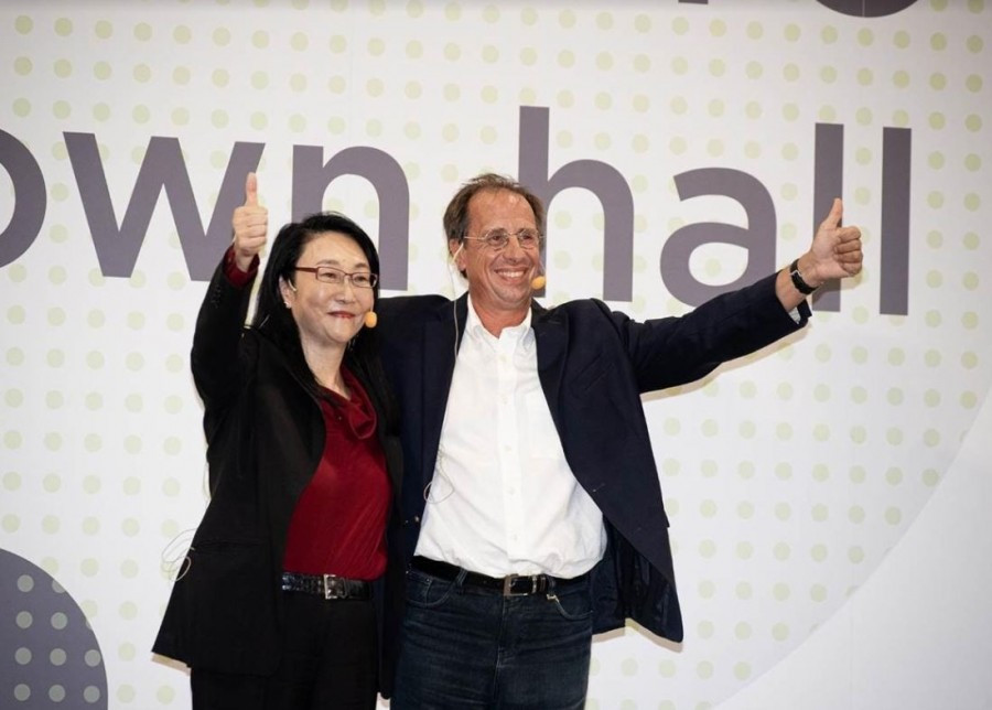 大学排名|任务艰巨，王雪红再度兼任HTC CEO