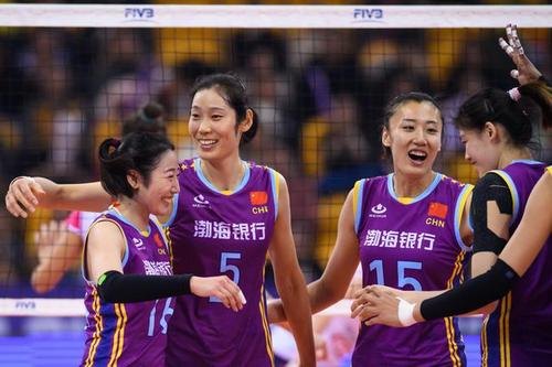 「天津女排」天津女排，接应外援或有新选择，这位老熟人有机会时隔8年后重返
