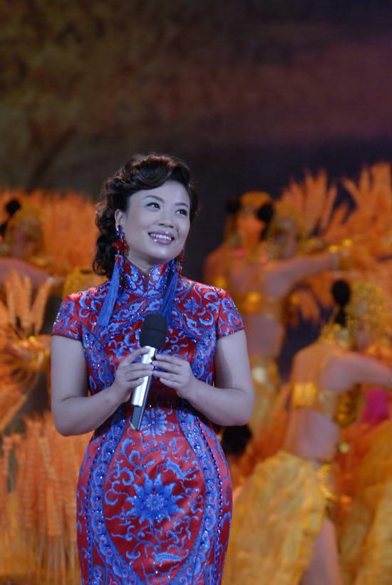 张也|李谷一的女儿:国家一级演员,25次登央视春晚,52岁至今未婚