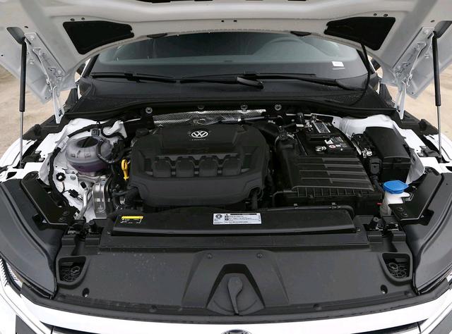 「库存车」“一代神车”倒下了！月销101台，即使20.68万起售，都是无人问津