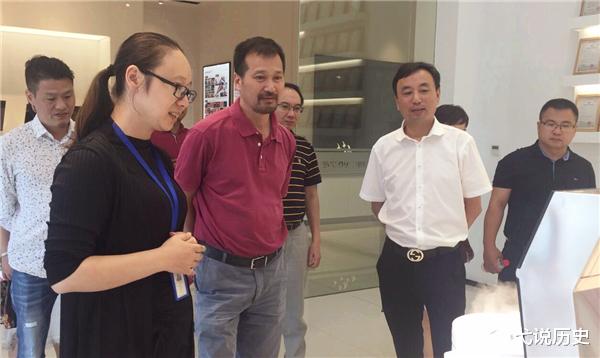 弋说历史|浙江一佛系富豪身价400亿，25年只钻研一种产品，名字听着熟悉