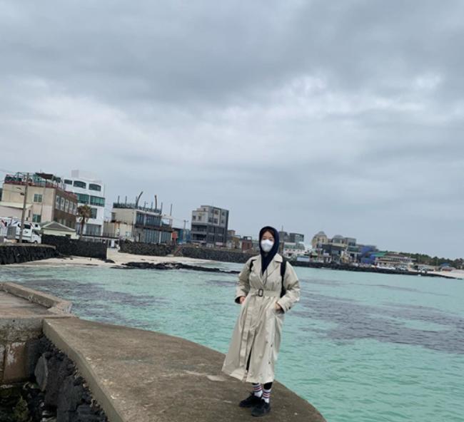 『吻戏』韩智慧和检察官老公搬到了济州岛，风景好美！她的爱情比韩剧浪漫