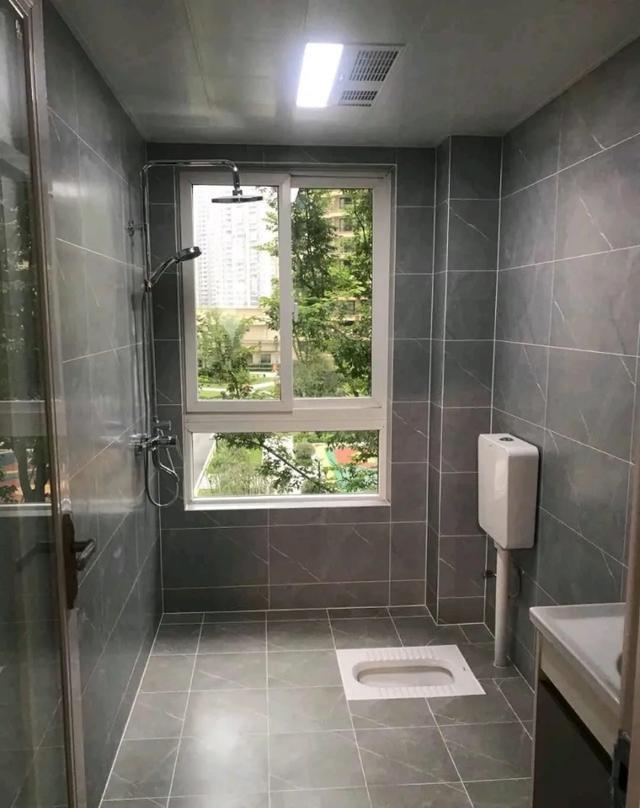 ##第一次装修，硬装刚结束还没来得及上家具，打扫干净已经很漂亮了