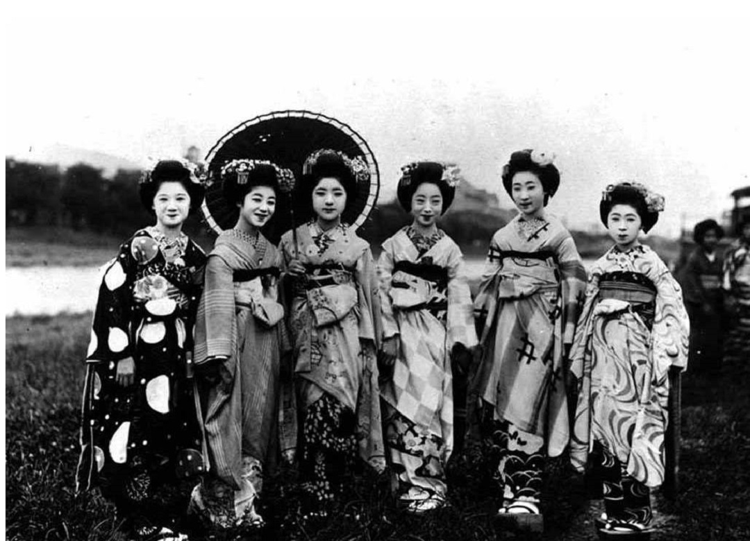 日军|日本投降后被遗弃在东北的10万女性去哪了？怪不得日本人不愿提及