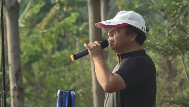 :看钓鱼大赛学钓鱼技巧!华山论剑,高手云集