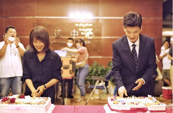 袁泉|刘诗诗、袁泉同框也太养眼了吧,一眼看上去,真让人感觉到舒服