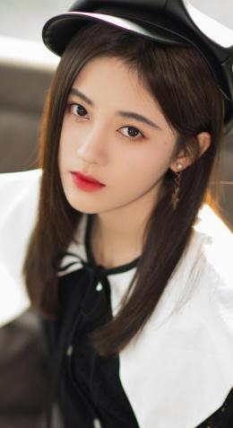 [鞠婧祎]鞠婧祎上综艺太假遭群嘲，想笑不敢笑，还要避开五官