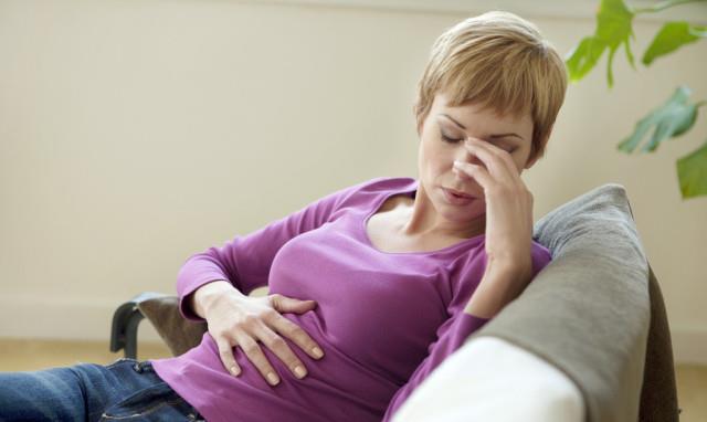 『肝脏』肝癌大多都是拖出来的，身体出现“2红、2痛”，最好查下肝功能