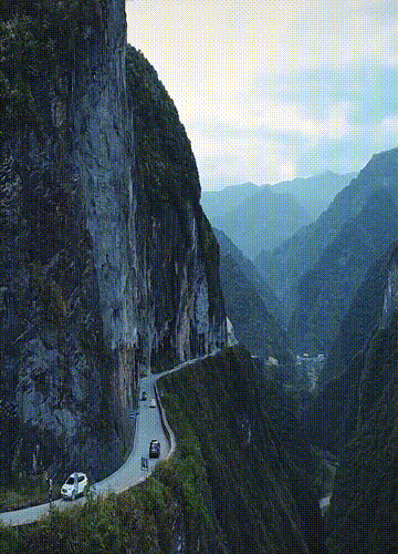 石林|中国又一“仙境天路”横空出世！左手天堂右手地狱，一路景点门票全免！