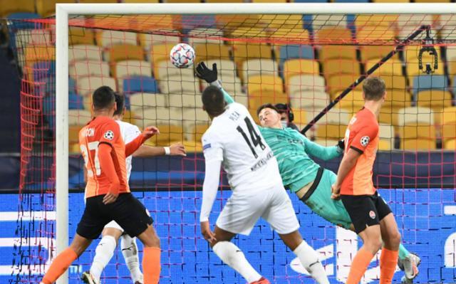 门兴|0-6！欧冠惨案！领头羊轰然倒下，出线形势变天，2大豪门获利