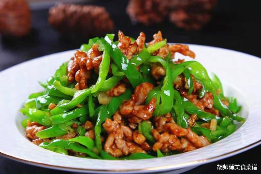 青菜|做菜时，哪些调料要先放？厨师长：如果放错时间，菜的味道差太多