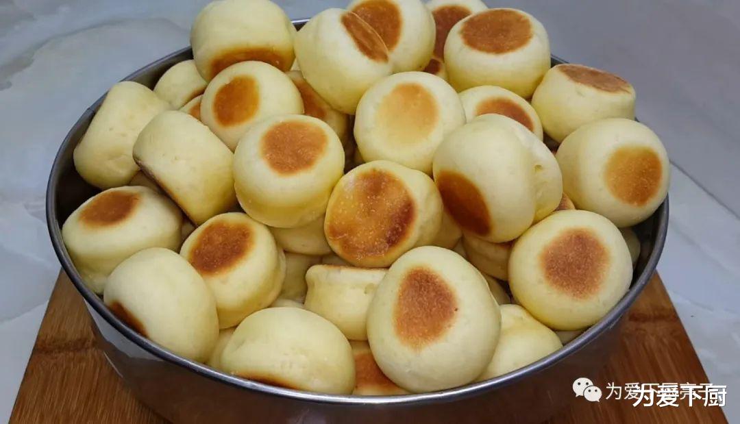 面包▲面粉又出新吃法,不用蒸不用烤,松软香甜不塌陷,比饼干面包都好吃