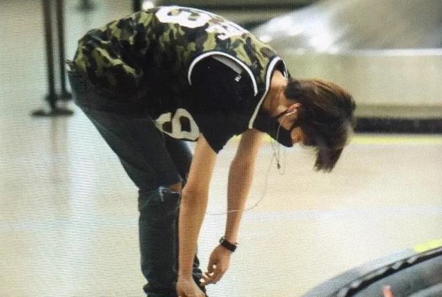 王一博|天天向上晒王一博暖男举动！啊不愧是大写的蝴蝶结达人王一博！