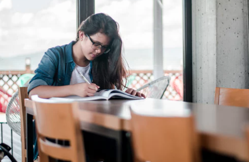 |华为“天才少年”曾复读考三本：生活不好，一定要改变