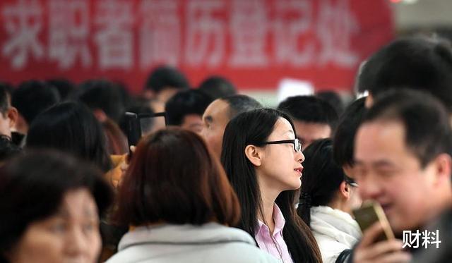 女工|“一女难求”工厂面临“女工荒”，那些女工都去哪了？答案很现实