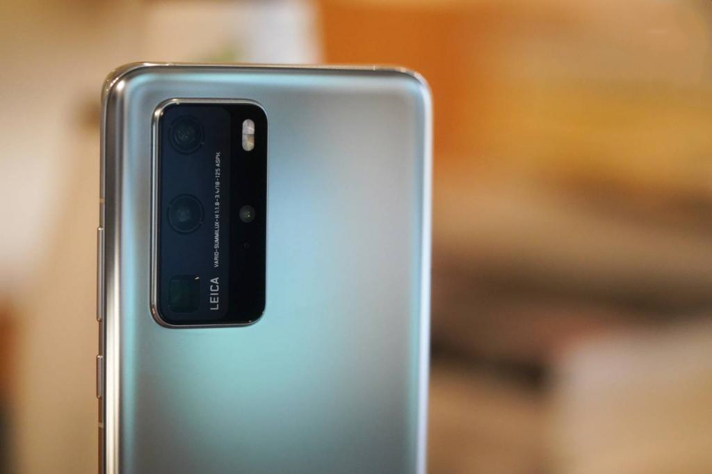 华为:2020年上半年,哪款手机是你心中的安卓机皇,三星还是华为?