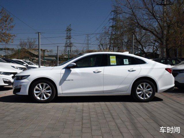 本田雅阁@总算没白等,从17万跌到12万,车长4米9油耗5.7,果断放弃雅阁