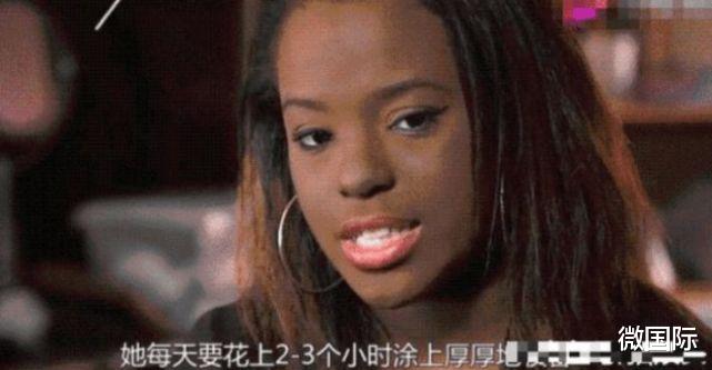 卸妆|女生7年来天天化妆，家人都没见过她素颜，卸妆后让人心疼