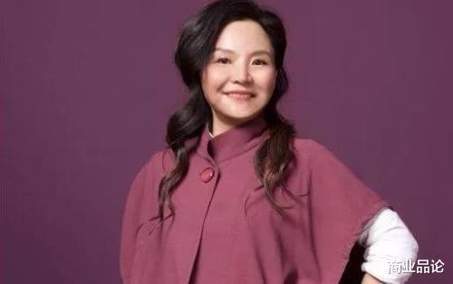 美国@中国女富豪美国捐款96亿，在国外媒体上炸开锅，国内却负债200亿