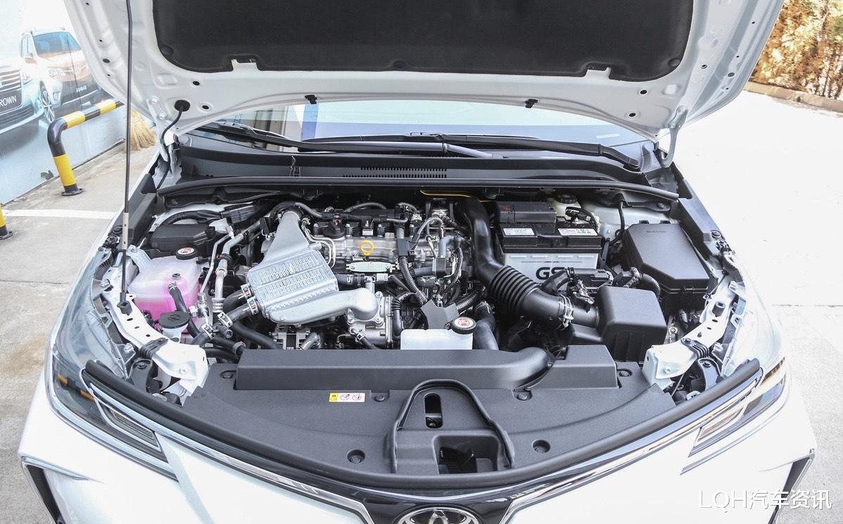 丰田卡罗拉■丰田真正的“省油王”,一公里才2毛多,全系标配8大安全气囊