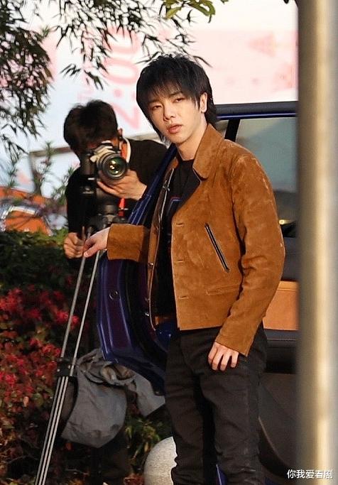 [华晨宇]华晨宇演唱的这首歌最特别，观众看了后很赞