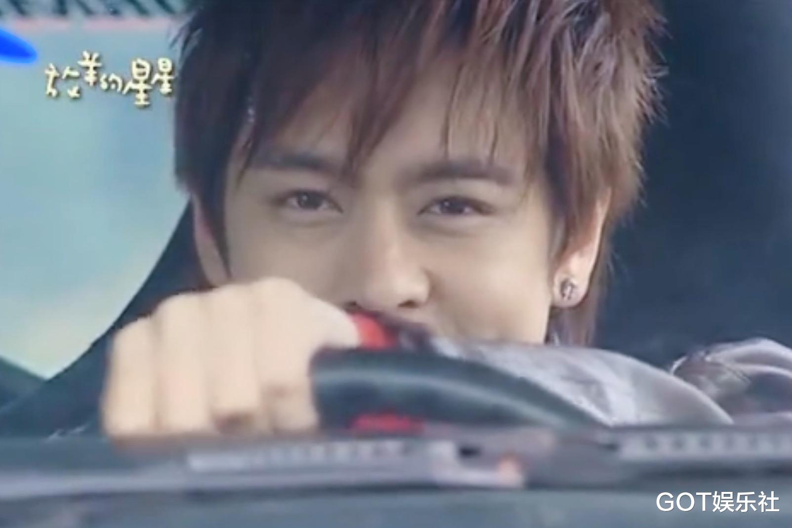 刘荷娜|《放羊的星星》刘荷娜复出!带8岁儿子上《超回》脸僵差点认不出