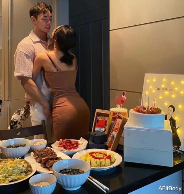 「普拉提」普拉提教练和健身教练相爱,秀恩爱太让人馋了