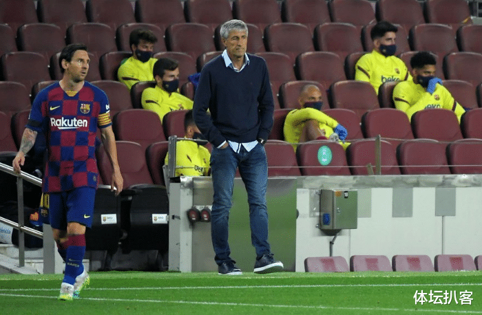 梅西▲梅西踢疯了！奔袭半场送助攻，把对手过掉2遍，巴萨主帅场边鼓掌！