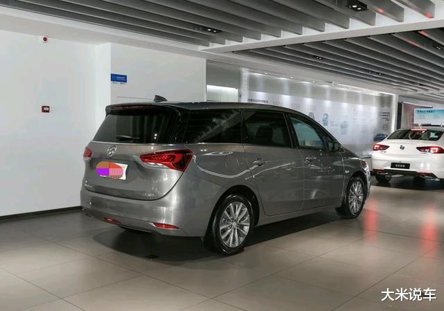 #别克君威#别克成功了！新款MPV终于促销了，自带隐私玻璃，跌破10万