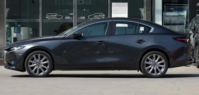 [蒙迪欧]第三代MG6实拍图献上 1.5T爆发180匹马力，你还要排队买思域？