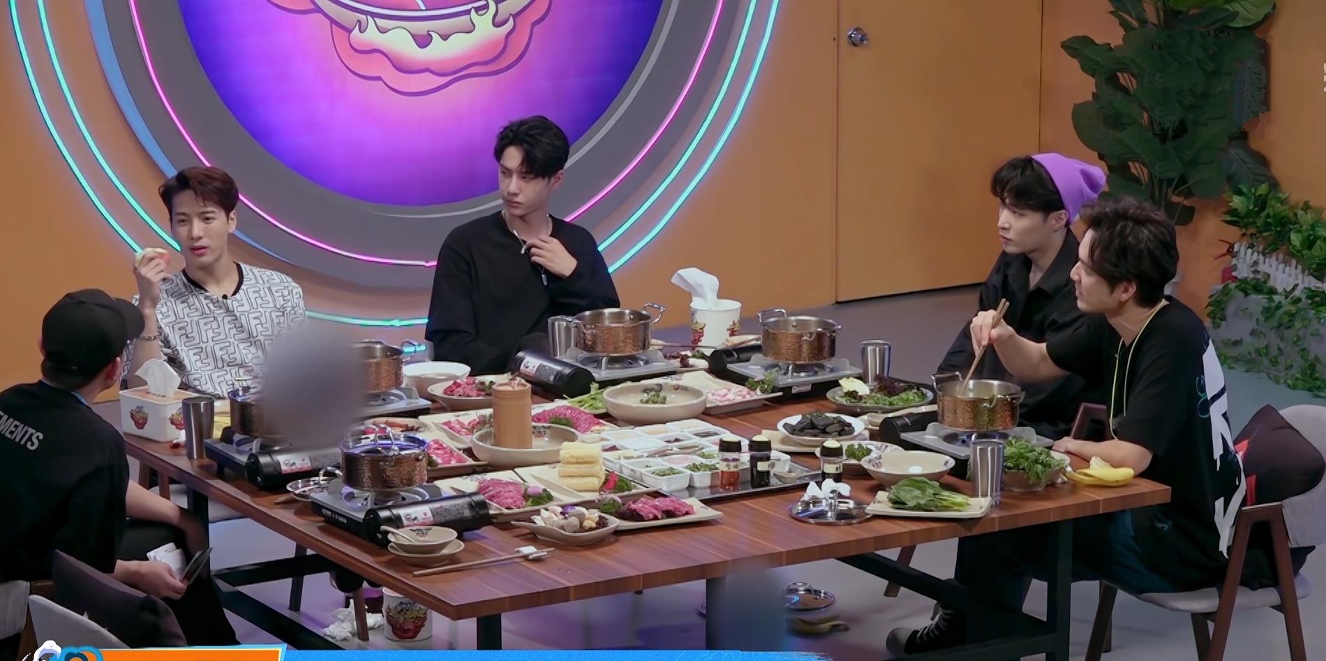 王嘉尔|《街舞3》四位队长体重曝光,王嘉尔成功瘦下34斤,自律非常重要