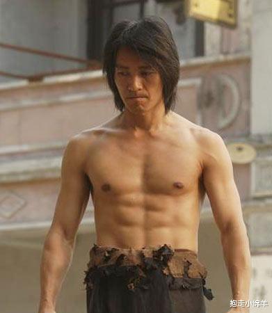 【周星驰】90年代,王晶为了打压周星驰,请半个娱乐圈出演这部喜剧,最终却沦为笑柄!