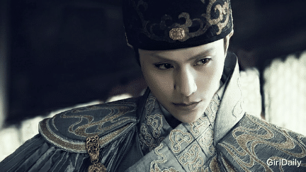 「钟汉良」钟汉良和小16岁谭松韵“官宣恋情”，我却想起当年的绝世白月光……