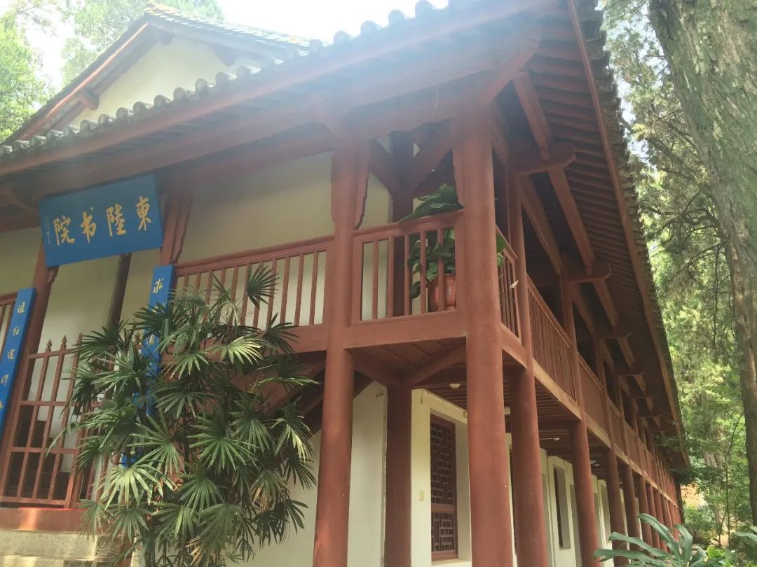 【厦门大学】聊聊心中国内最美的十所大学