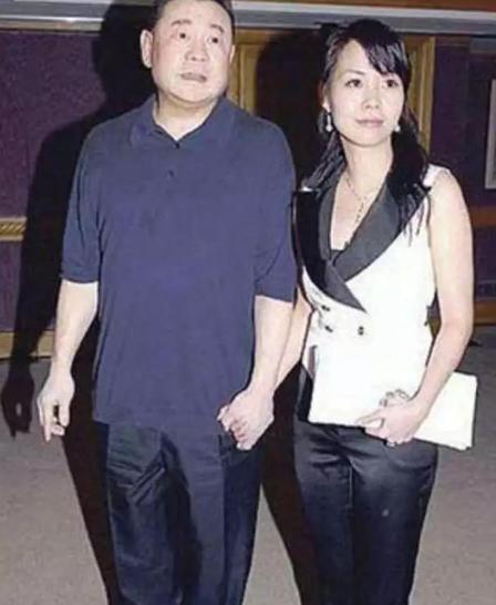 甘比|刘銮雄财产分配再有变动，只因母亲一颗肾，甘比身价再涨24亿