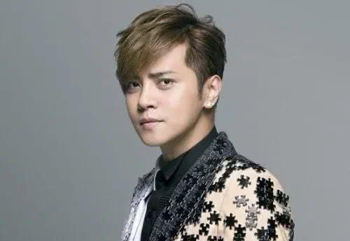 #罗志祥#南宁罗志祥笑了:替罗志祥扛了三天挨骂,收入赚了200多万