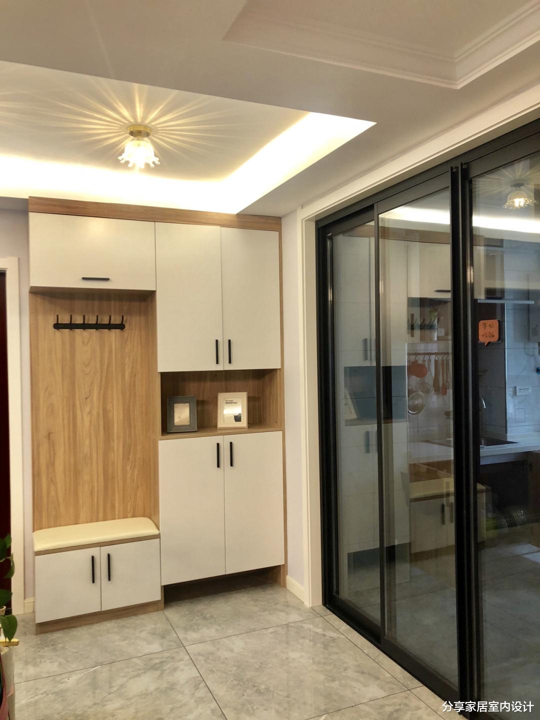 |太高兴了，三房两厅的新房终于完工，打扫干净很漂亮，非常满意！