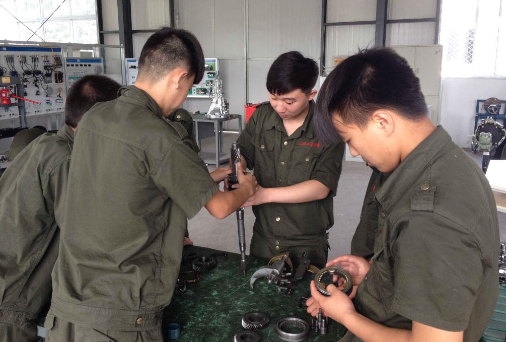 #土木工程#10个“专业性很强”的大学专业，选择转行的学生少，就业对口率高