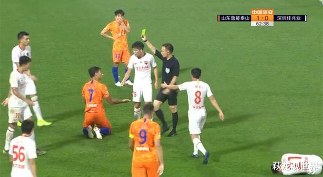 李霄鹏|李霄鹏又赢了！两个换人成点睛之笔，赛后一语道出换下郭田雨真因