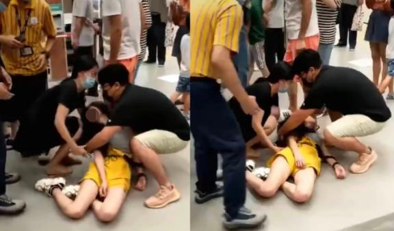 辟谣|青岛宜家又打起来了！一男两女火力全开，在餐厅激烈互殴