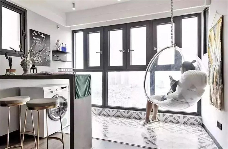 |富轩怡家装修攻略：阳台只装推拉门？这4种设计早不稀奇了！
