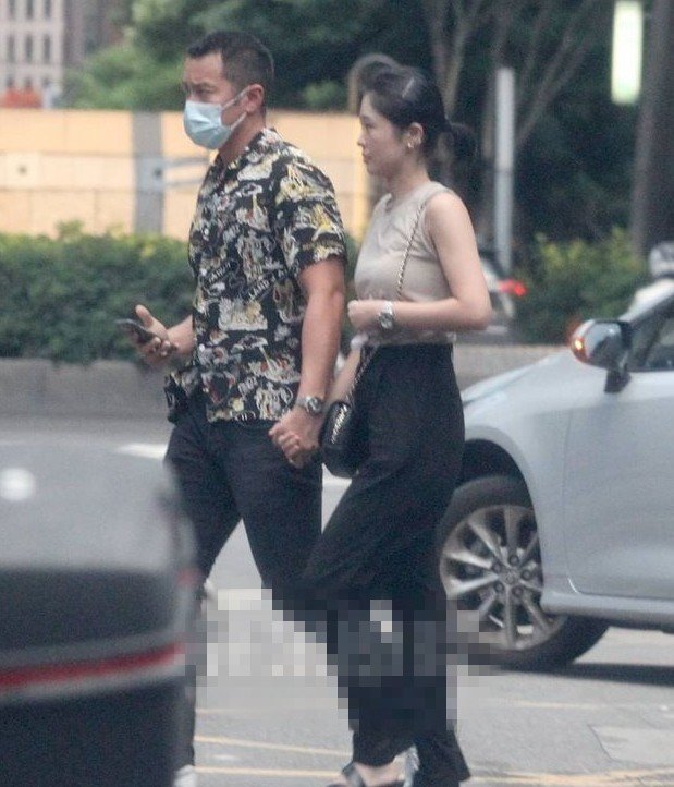 张孝全|男神张孝全神秘妻子首曝光，气质高贵长相甜美，像男方前女友万茜