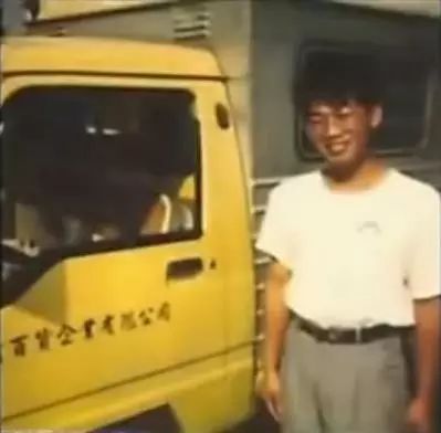 「方文山」天青色等烟雨,而我在等你:中学毕业的方文山,写出华语乐坛的璀璨